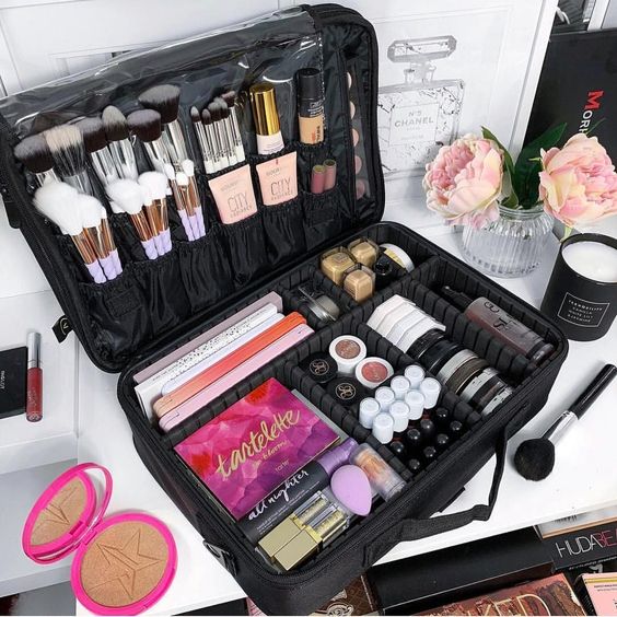 13 Best Valentine’s Day Gift for Beauty & Fashion Lovers